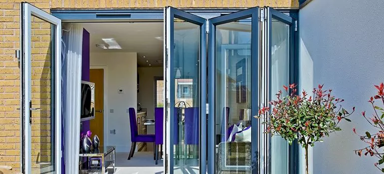 Bifold Door Repairs Near Me in Plantation, FL