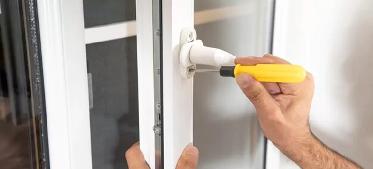 Casement Window Handle Replacement in Plantation, FL