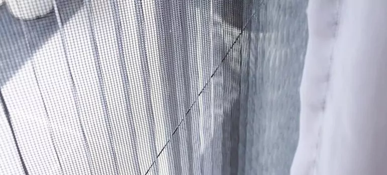 Fixing Screen Window Mesh in Plantation, FL