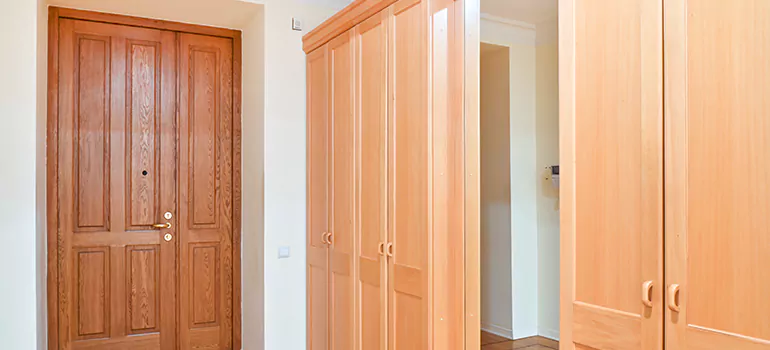 Glass Closet Door Repair in Plantation, FL